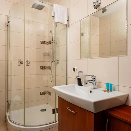 Goclawek Comfort By Bookinghost Appartement